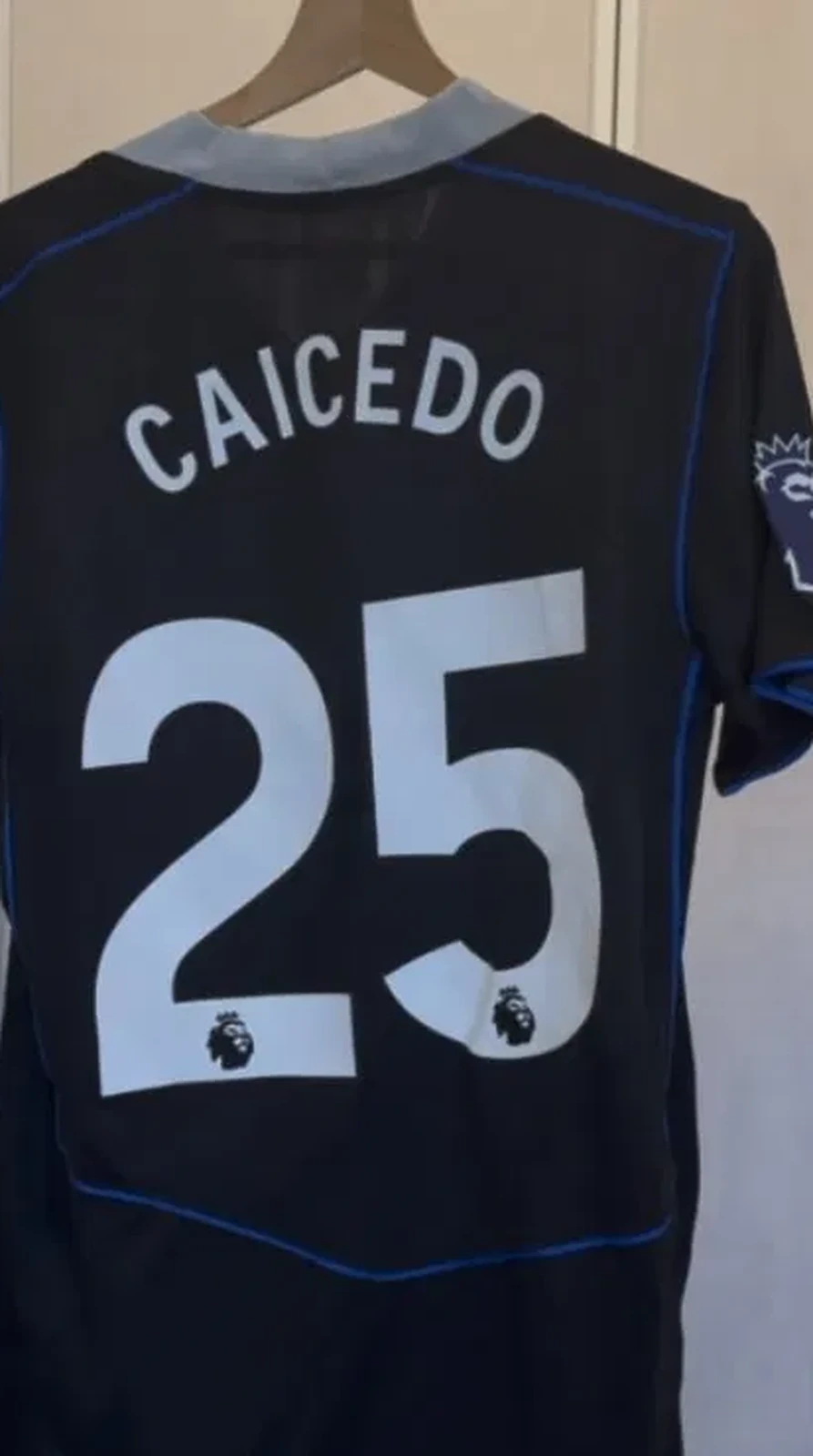 Caicedo Jersey — Mobitel